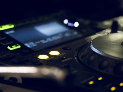 Co zrobić by stać się naprawdę dobrym DJ’em?