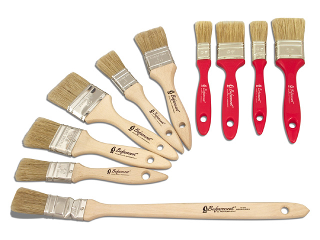 Dobór pędzli malarskich do poszczególnych prac.